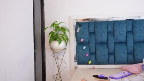   online show from April 2026 06:03:02 AM