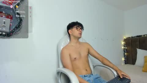 Archie online show from December 2025 07:29:02 PM