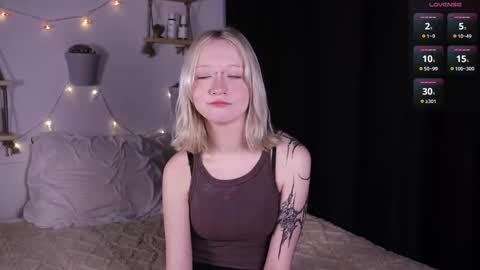 Jenny online show from October 2025 08:20:02 AM