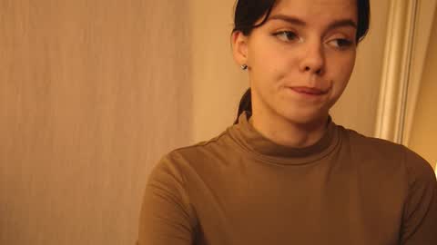 My name is Kelly online show from December 2024 08:29:01 PM