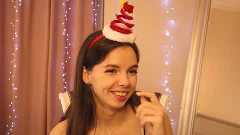 My name is Kelly online show from December 2024 02:44:01 PM
