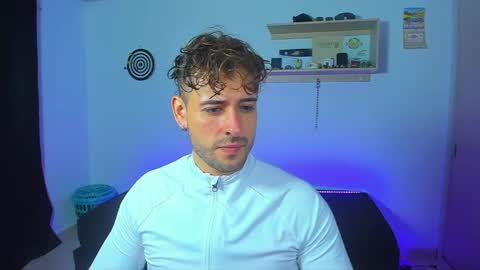 Snapshot of ares_blue chatting on May 2026 11:16:02 AM ares blue online show from May 2026 11:16:02 AM