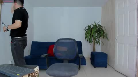 Ares online show from October 2025 01:44:02 PM