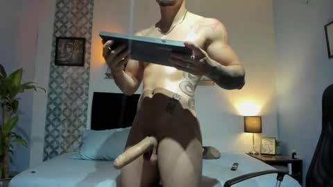 Snapshot of ares_parker chatting on May 2026 09:32:01 PM ares_parker online show from May 2026 09:32:01 PM