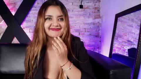 Ari online show from March 2025 11:49:02 PM
