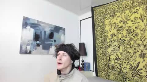 aria y orien  online show from November 2025 11:10:02 AM