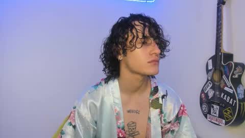 aria y orien  online show from January 2026 11:38:02 AM