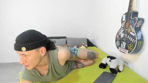 aria y orien  online show from January 2026 11:37:01 AM