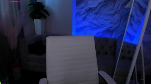 aria_mila online show from April 2026 03:24:01 AM