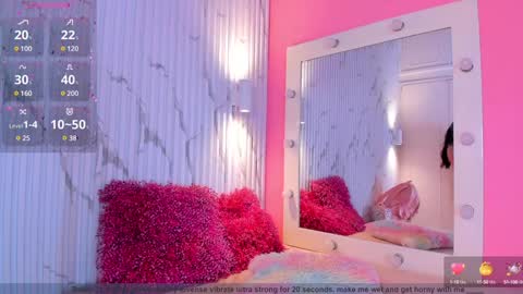 Snapshot of aria_millers_ chatting on December 2024 08:55:02 PM Aria Millers online show from December 2024 08:55:02 PM