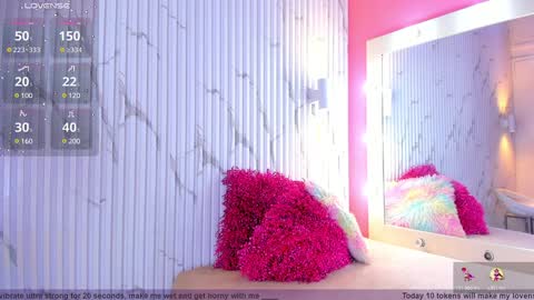 Snapshot of aria_millers_ chatting on January 2025 07:17:02 PM Aria Millers online show from January 2025 07:17:02 PM