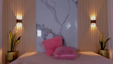 Snapshot of aria_millers_ chatting on February 2025 11:41:02 AM Aria Millers online show from February 2025 11:41:02 AM