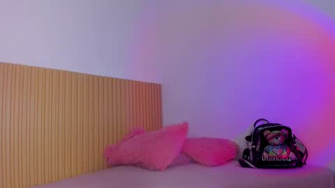 Aria Millers  online show from February 2026 11:07:01 AM