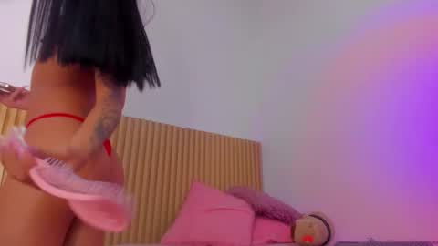 Aria Millers  online show from March 2026 11:28:02 AM