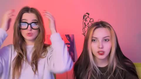 Luna online show from October 2025 07:03:02 PM