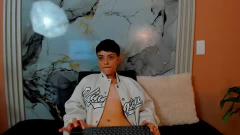 Aria Quintero online show from October 2025 02:03:02 PM