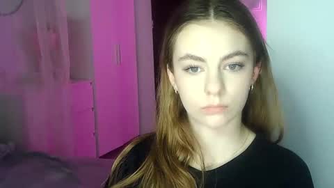 Snapshot of ariacreazy chatting on December 2024 03:25:02 PM AriaCreazy online show from December 2024 03:25:02 PM