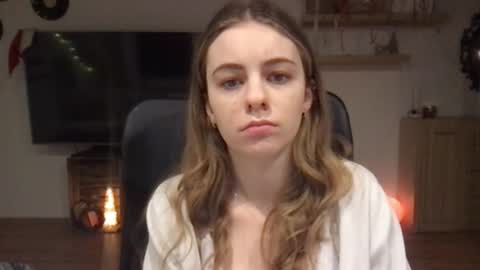 Snapshot of ariacreazy chatting on December 2024 09:30:01 PM AriaCreazy online show from December 2024 09:30:01 PM