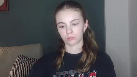 AriaCreazy online show from September 2025 08:35:01 PM