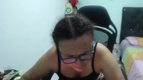 ...Ariana... online show from November 2025 06:21:01 PM