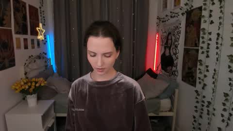 Snapshot of ariadna_s chatting on September 2025 10:20:01 PM Ariadna online show from September 2025 10:20:01 PM