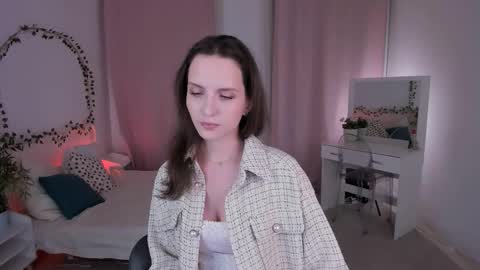 Snapshot of ariadna_s chatting on September 2025 01:12:02 PM Ariadna online show from September 2025 01:12:02 PM