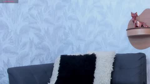 ariadnaa_brown1 online show from November 2025 04:05:01 PM