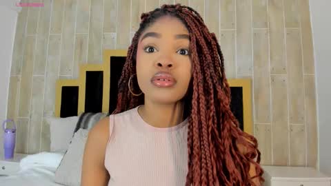 Aria Foster online show from October 2025 12:14:01 AM