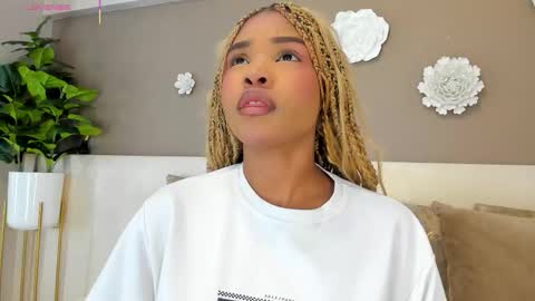 Aria Foster online show from February 2026 03:43:01 AM