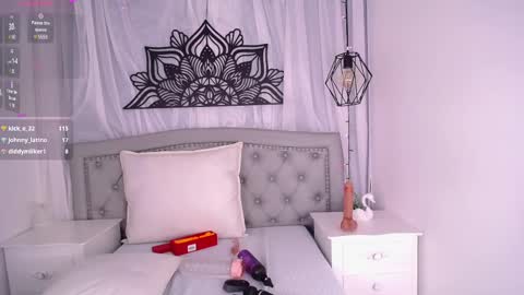 Snapshot of ariana_ceballos chatting on February 2025 11:14:02 PM ARIANA online show from February 2025 11:14:02 PM