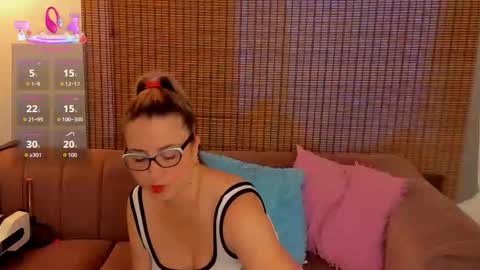 Snapshot of ariana_cross_ chatting on November 2025 12:58:02 PM Ariana Cruz online show from November 2025 12:58:02 PM