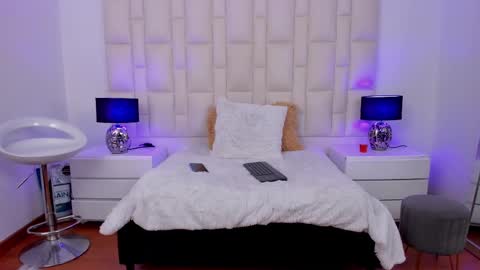  ariana  online show from February 2025 08:49:01 PM