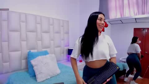  ariana  online show from March 2025 04:20:01 PM