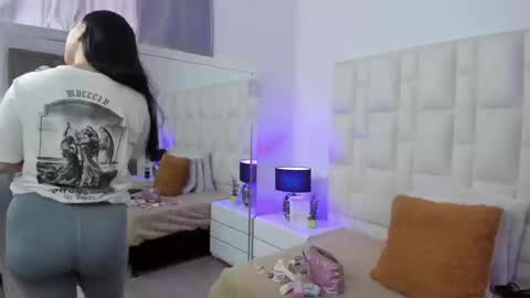  ariana  online show from March 2026 04:33:02 PM