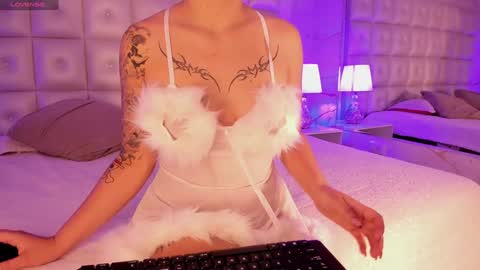 Ari online show from January 2025 03:23:02 AM