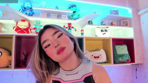 Ari online show from March 2025 03:24:01 AM