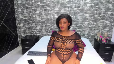 Snapshot of arianaablack chatting on January 2025 12:19:02 PM Ariana online show from January 2025 12:19:02 PM