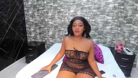 Snapshot of arianaablack chatting on January 2025 12:07:02 PM Ariana online show from January 2025 12:07:02 PM