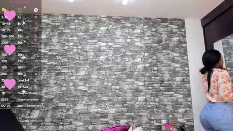 Snapshot of arianaablack chatting on October 2025 11:47:01 AM Ariana online show from October 2025 11:47:01 AM