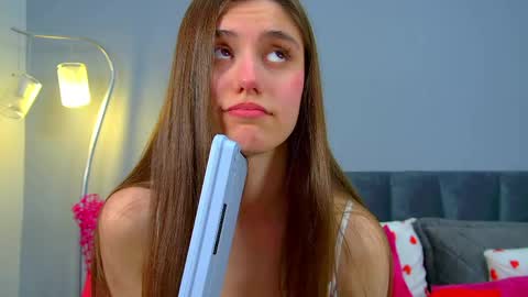 Ariana online show from April 2026 07:58:02 PM