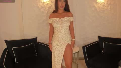 Ariana Dumont online show from November 2025 12:04:01 PM