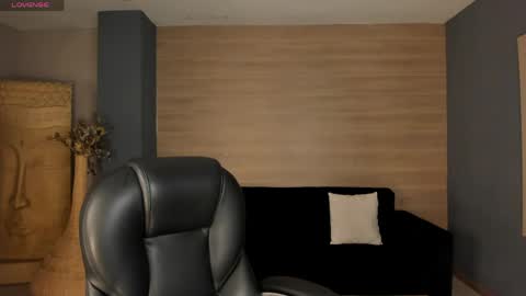 Ariana Dumont online show from April 2026 11:24:01 AM