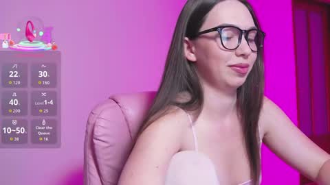 arianahot777 online show from June 2026 06:43:01 PM