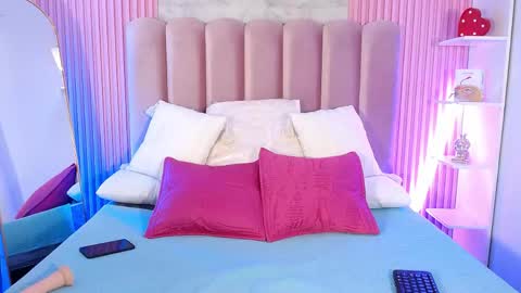 ArianaRougee online show from April 2026 02:29:01 PM