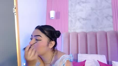 ArianaRougee online show from May 2026 10:32:01 AM