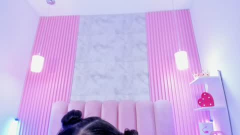 Snapshot of arianarougee chatting on June 2026 04:22:01 AM ArianaRougee online show from June 2026 04:22:01 AM