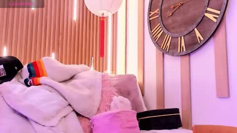 Ari  online show from January 2026 01:05:02 PM