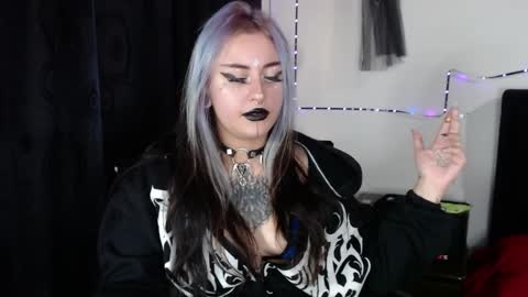 help me 100 hands up my OF is Free  online show from November 2025 09:48:02 PM