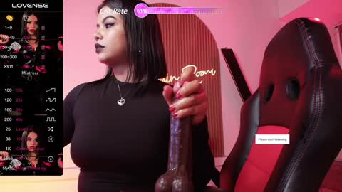 Snapshot of arianna__smith_ chatting on February 2025 10:45:01 PM Arianna online show from February 2025 10:45:01 PM