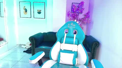 Snapshot of arianna_sweeet chatting on June 2026 06:52:02 AM arianna_sweeet online show from June 2026 06:52:02 AM